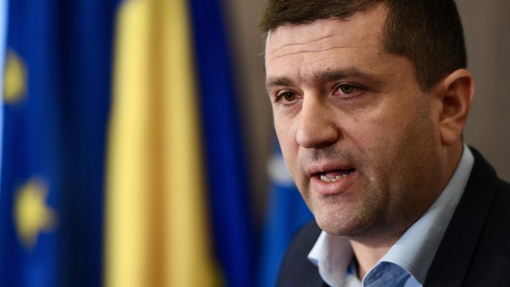 Ce se va intampla dupa motiunea de cenzura impotriva lui Bolojan Daca cineva nu ceda PSD va prelua conducerea