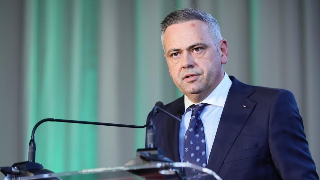 Florin Barbu, după evaluarea pozitivă a agriculturii României de către OCDE: Ne întărim rolul de pilon de… Florin Barbu dupa evaluarea pozitiva a agriculturii Romaniei de catre OCDE Ne intarim rolul de pilon de