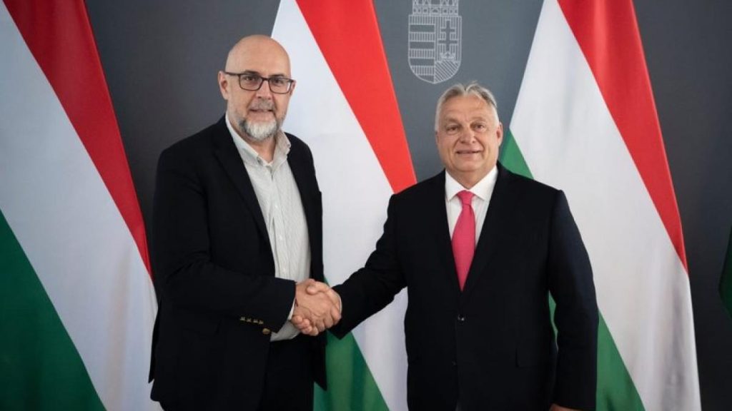 Kelemen Hunor si Tanczos Barna il felicita pe Peter Magyar pentru victorie Liderii UDMR l au
