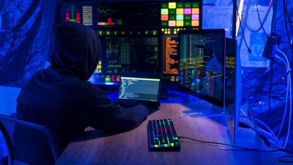 MApN confirmă un atac cibernetic în urma căruia au fost compromise zeci de adrese de email. Ce informații au fost… MApN confirm a un atac cibernetic in urma caruia au fost compromise zeci de adrese de email Ce informatii au fost