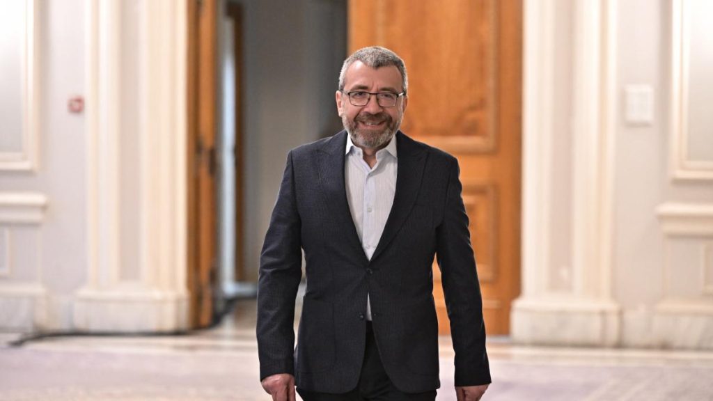 Mesajul unui liberal catre colegi dupa 36 de ani in PNL Daca ne asezam la masa cu PSD inseamna