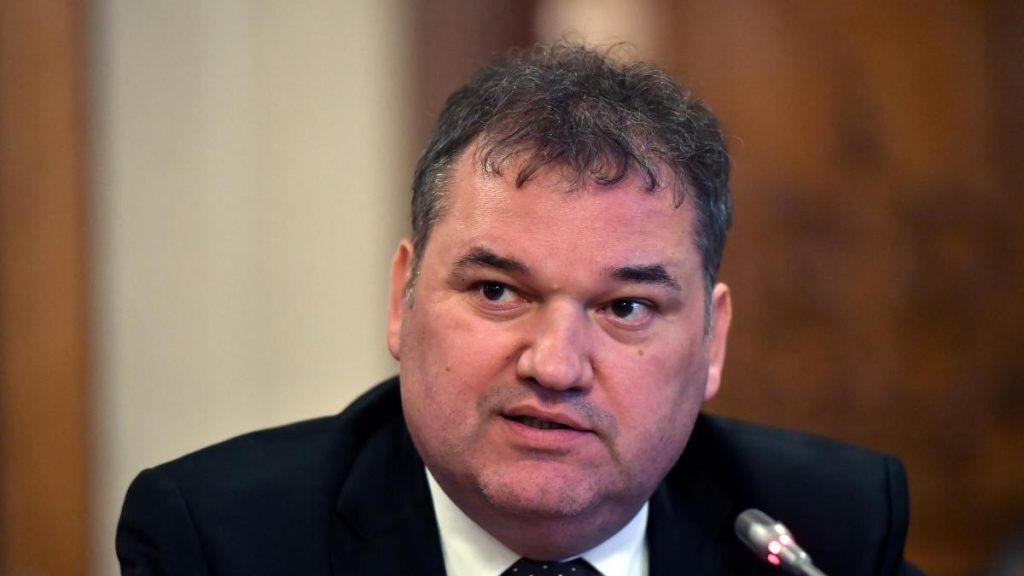 Ministerul Dezvoltarii investeste peste 36 de milioane de euro in consolidarea scolilor si a unor blocuri