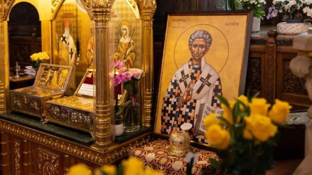 Moaștele Sfântului Lazăr au fost așezate la Catedrala Patriarhală. Moastele Sfantului Lazar au fost asezate la Catedrala Patriarhala 1