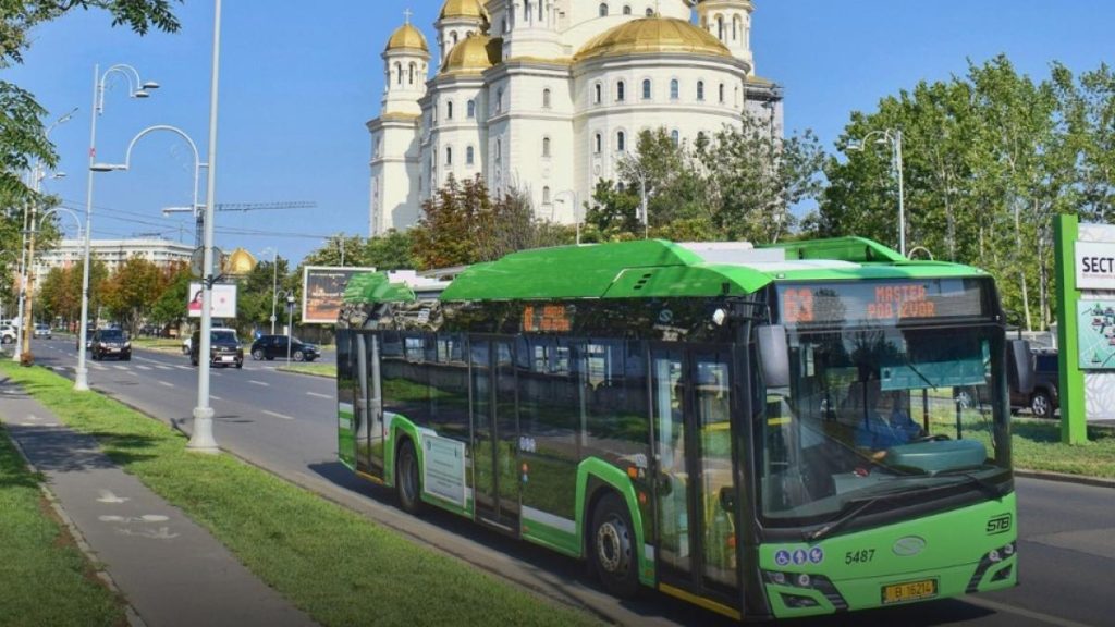 Patru rute de transport în comun vor avea traseul schimbat în weekend, de Forii. Patru rute de transport in comun vor avea traseul schimbat in weekend de Forii