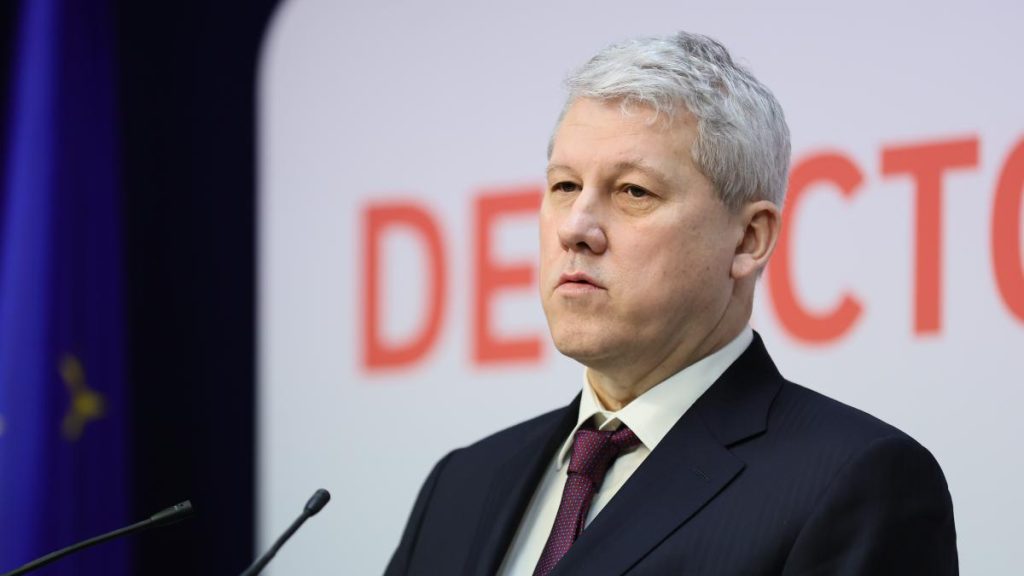 Predoiu, mesaj de Ziua Jandarmeriei: Granița dintre libertate și anarhie este adesea pusă sub… Predoiu mesaj de Ziua Jandarmeriei Granita dintre libertate si anarhie este adesea pusa sub