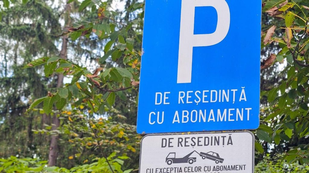 Taxa pentru parcarea de reședință a fost majorată în Brașov. Care va fi costul anual: Cei care lasă… Taxa pentru parcarea de resedinta a fost majorata in Brasov Care va fi costul anual Cei care lasa