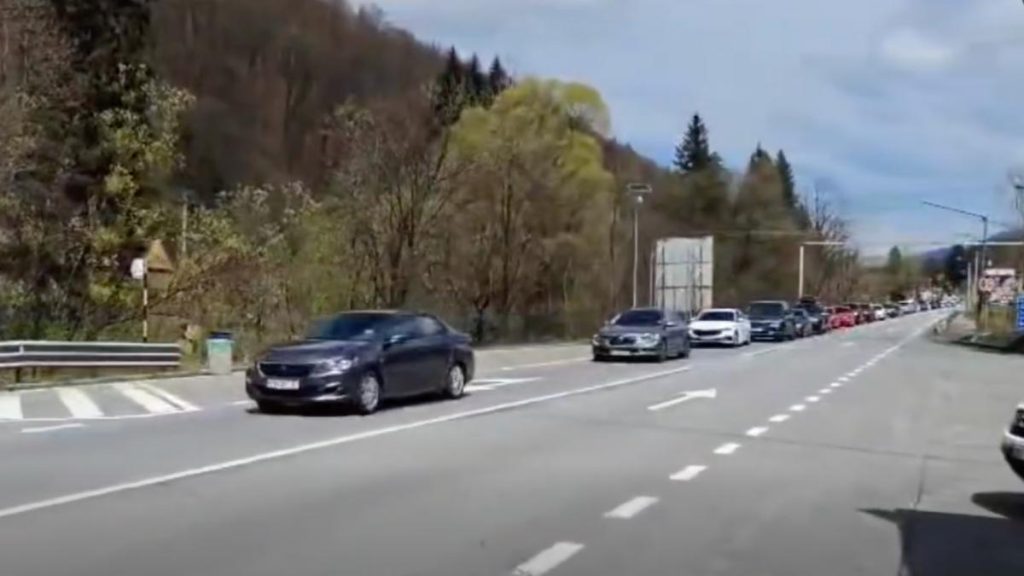 Circulație îngreunată pe DN 1 între Brașov și București: Bucureștenii se întorc din minivacanță… Circulatie ngreunata pe DN 1 ntre Braov si Bucureti Bucuretenii se ntorc din minivacanta