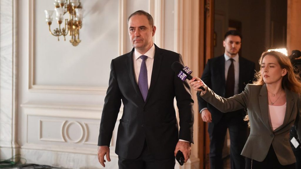 Nazare Romania intra intr o perioada de interimat guvernamental fara a si permite un