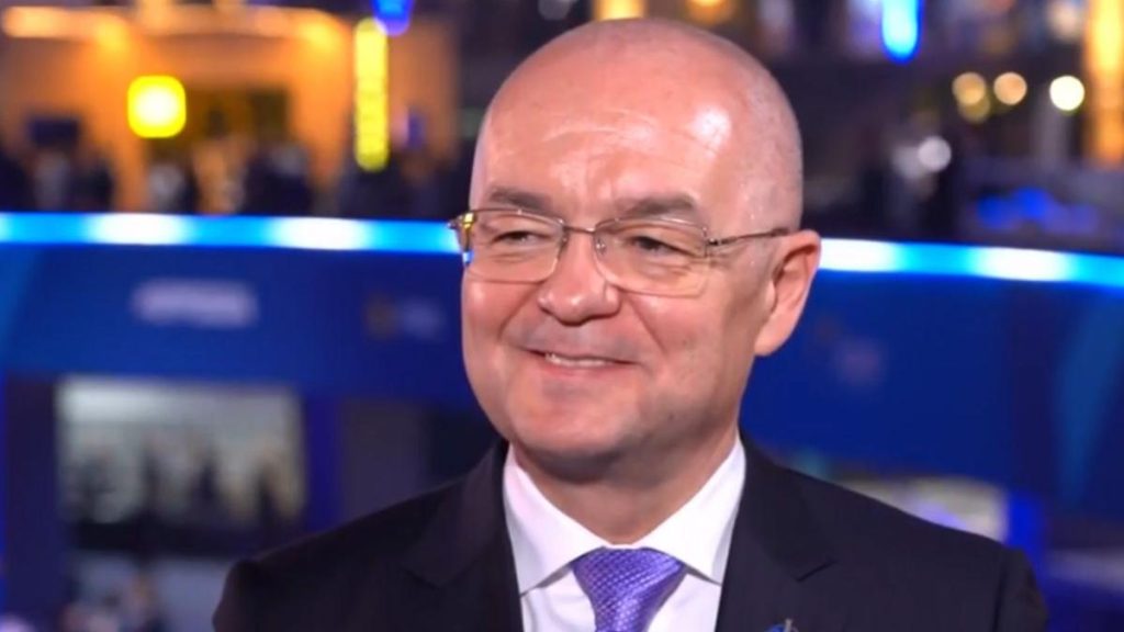 Reacia furioas a Moscovei dupa ce Emil Boc a interzis imnul Rusiei la Cupa Mondial de Gimnastic