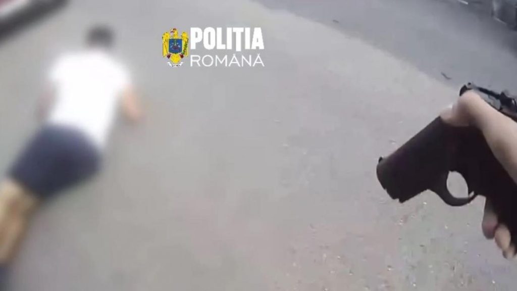 Urmarire in Bucuresti cu focuri de arme Doi traficanti au evadat de politie si au aruncat