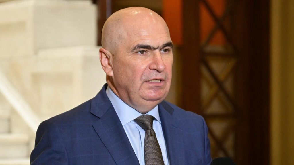 Bolojan, despre discuțiile tensionate de la Cotroceni: „Grindeanu nu a ridicat tonul la mine, mi-a dat o…” Bolojan despre discutiile tensionate de la Cotroceni Grindeanu nu a ridicat tonul la mine mi a dat o