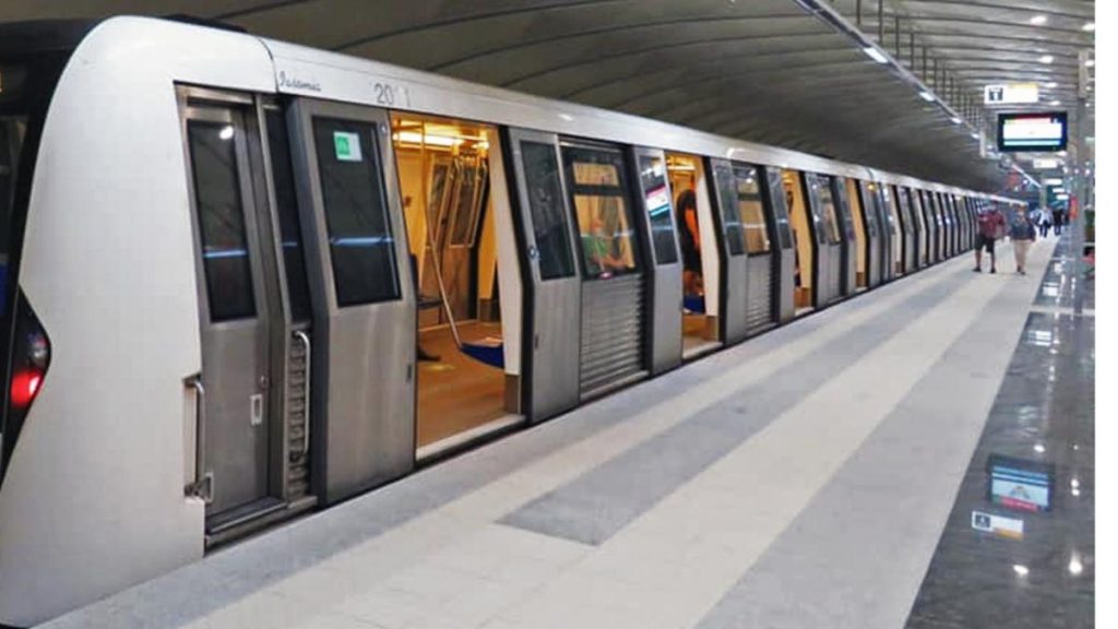 Circulatia metroului pe Magistrala 1 a fost reluata joi dimineata inclusiv in statia Piata