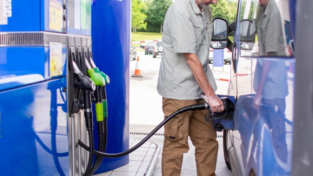 De ce masurile pentru carburan ti nu au fost prelungite Bolojan Companiile mi au spus ca