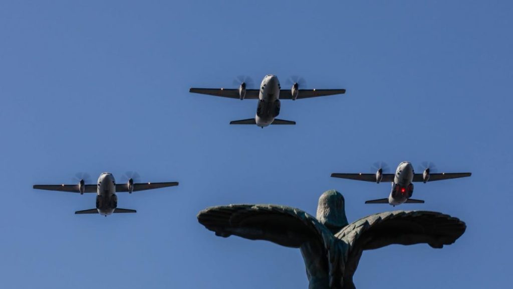 De ce se aud avioane de lupta astazi in Bucuresti Anuntul Fortelor Aeriene