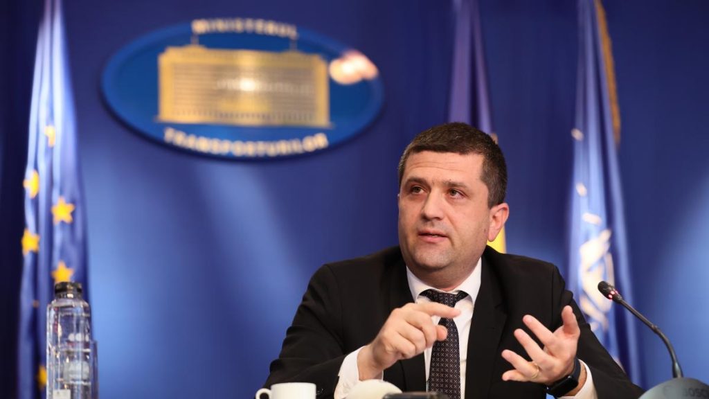 Doua blocuri au fost ridicate la o distantza mai mica de 100 de metri de un depozit de munitie din Pitesti