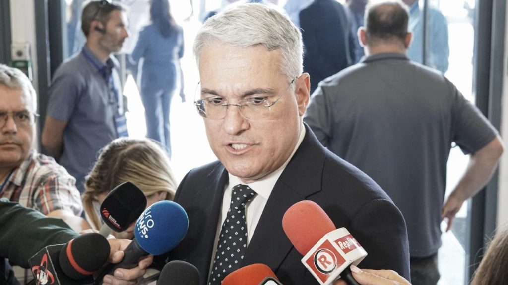 Guvernul depune recurs dupa ce Legea salarizarii a fost blocata la Curtea de Apel Pislaru Ieri nu am fost