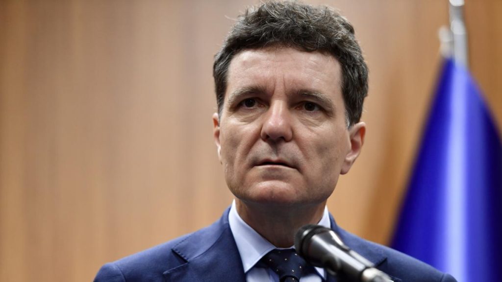 Nicuser Dan isi exprima speranta ca Legea salarizarii va fi adoptata la timp Consider ca exista inca sanse