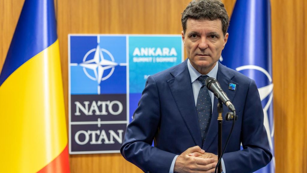Nicușor Dan a declarat la Ankara că nu va propune un premier dacă nu este sigur că dispune de majoritate:… Nicuzor Dan a declarat la Ankara ca nu va propune un premier daca nu este sigur ca dispune de majoritate