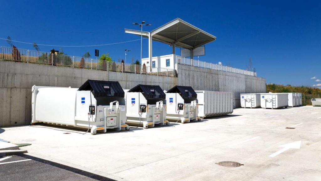 Orașul din România care a inaugurat primul centru mare din țară unde locuitorii pot merge singuri… Orasul din Romania care a inaugurat primul centru mare din tara unde locuitorii pot merge singuri