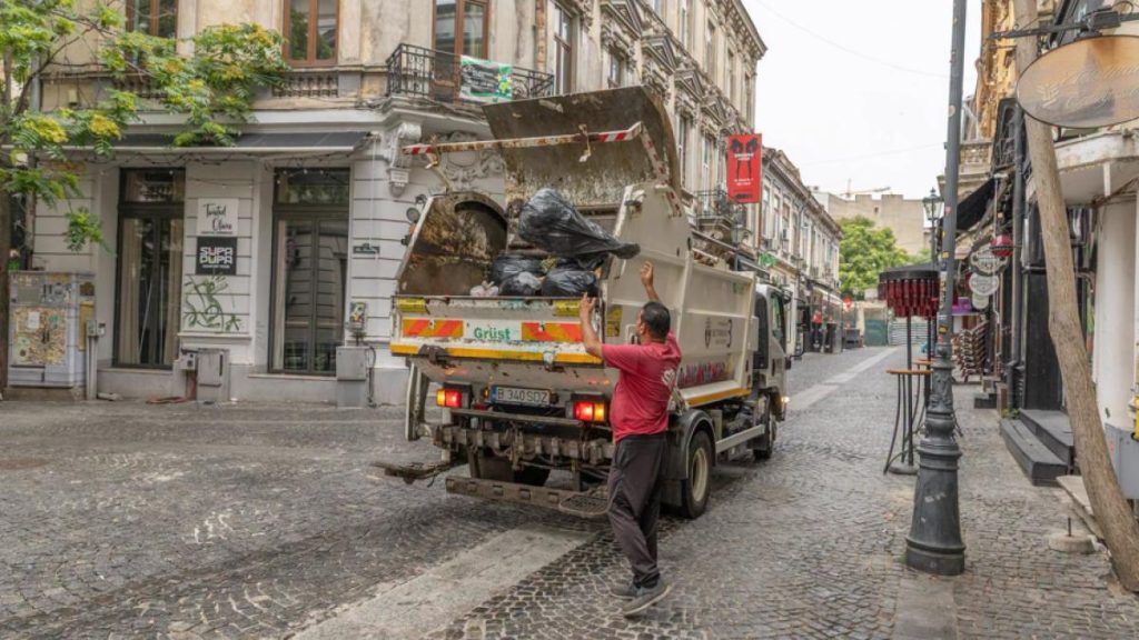 PMB dorește să modifice sistemul de salubrizare: Vor exista șapte tipuri diferite de pubele pentru gunoi, iar bucureștenii… PMB doreste sa modifice sistemul de salubrizare Vor exista sapte tipuri diferite de pubele pentru gunoi iar bucurestenii