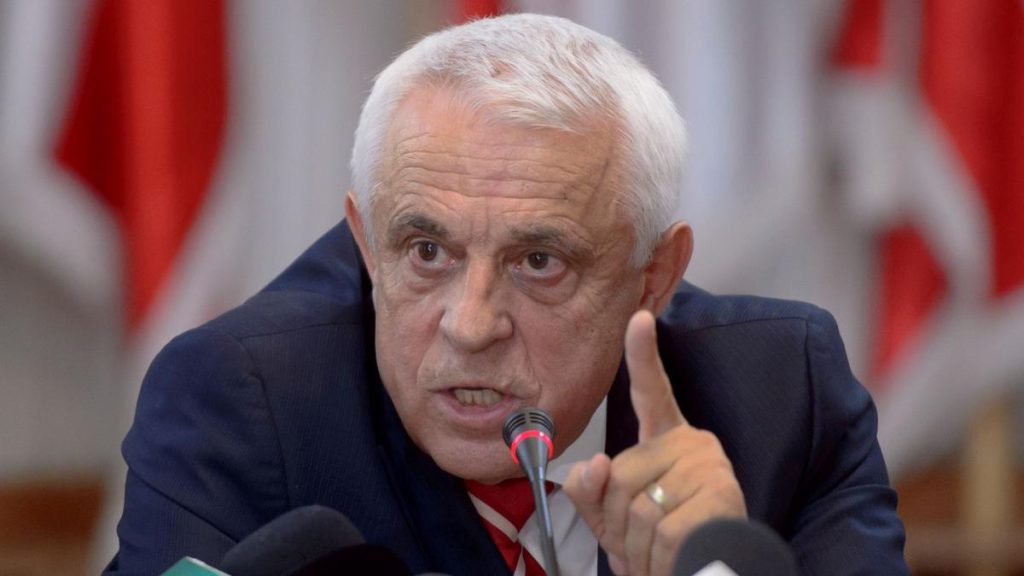 Petre Daea intervine in protestul ciobanilor Eu nu critic oia seara si dimineata o mananc