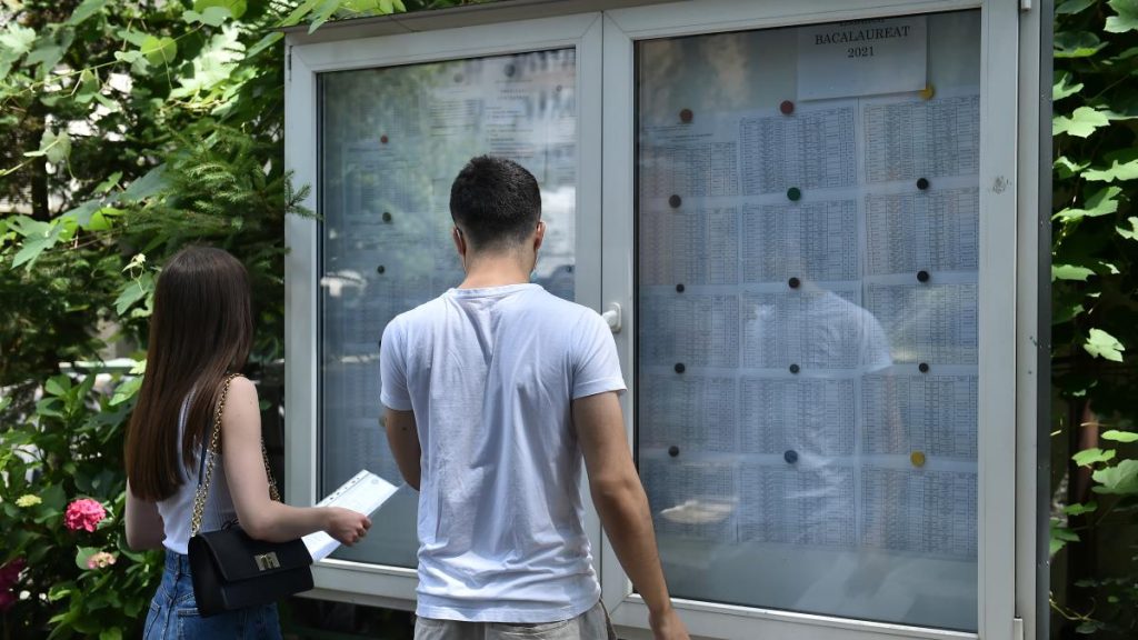 Rezultatele finale ale examenului de Bacalaureat 2026 au fost facute publice Rata de promovare a crescut cu 2 1