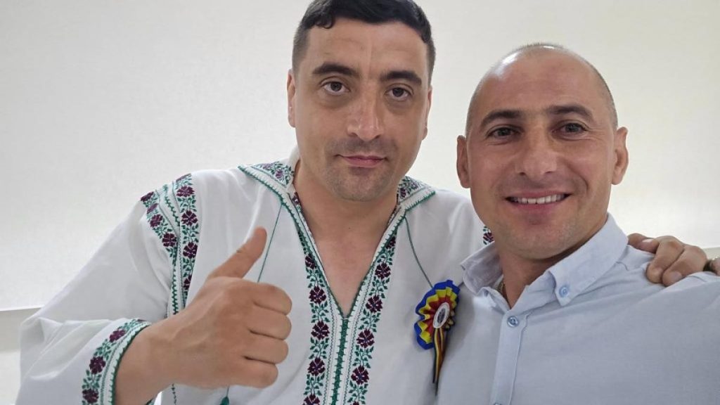 Un lider AUR a picat din nou Bacalaureatul, la 39 de ani. Este suspectat că a încercat să copieze și a fost… Un lider AUR a picat din nou Bacalaureatul la 39 de ani Este suspectat ca a incercat sa copyeze si a fost