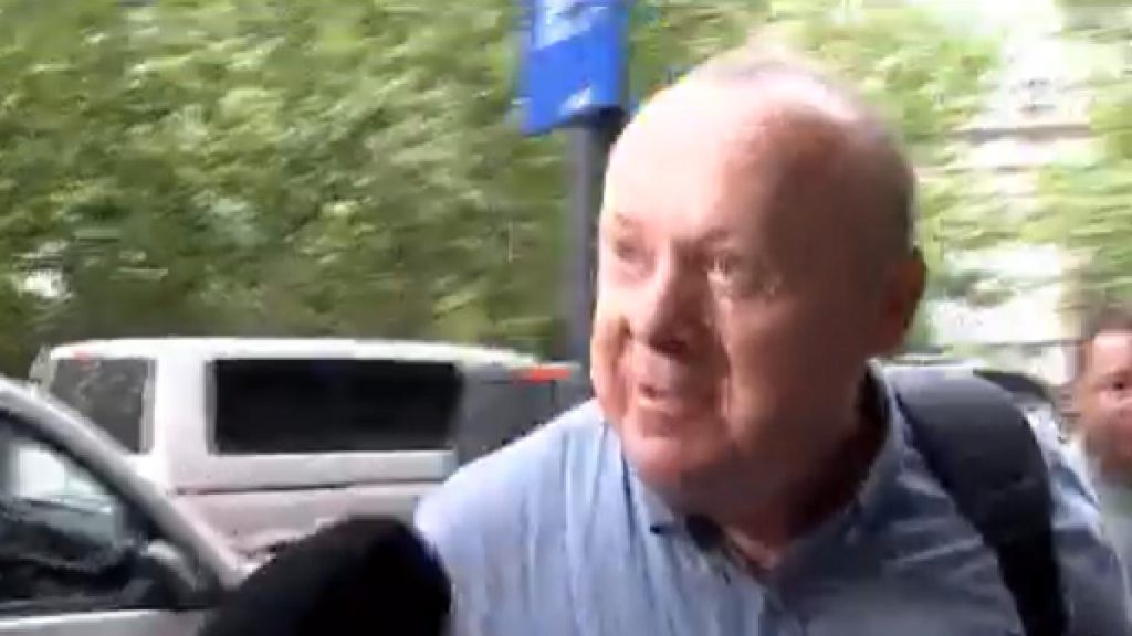 Viorel Pașca, proprietarul azilelor de groază din Bihor, este audiat la DIICOT. În fața procurorilor… Viorel Pasca proprietarul azilelor de groaza din Bihor este audiat la DIICOT In fata procurorilor