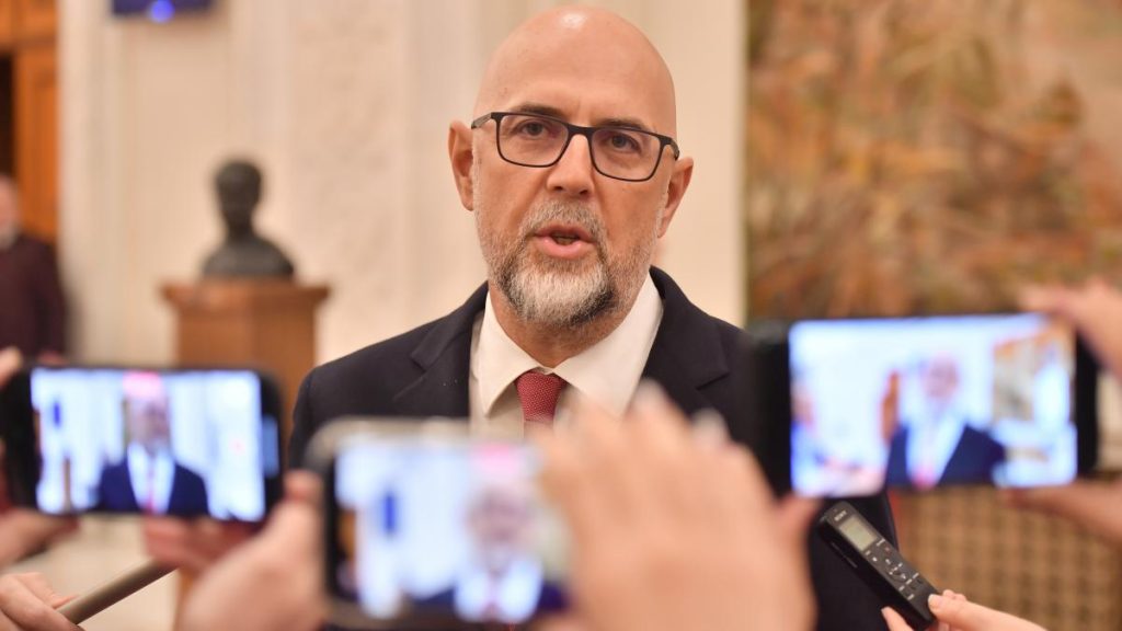 Ar vota UDMR un guvern PSD Kelemen Hunor Nu ma desprind din barca indiferent daca e stanga sau dreapta pana nu avem o