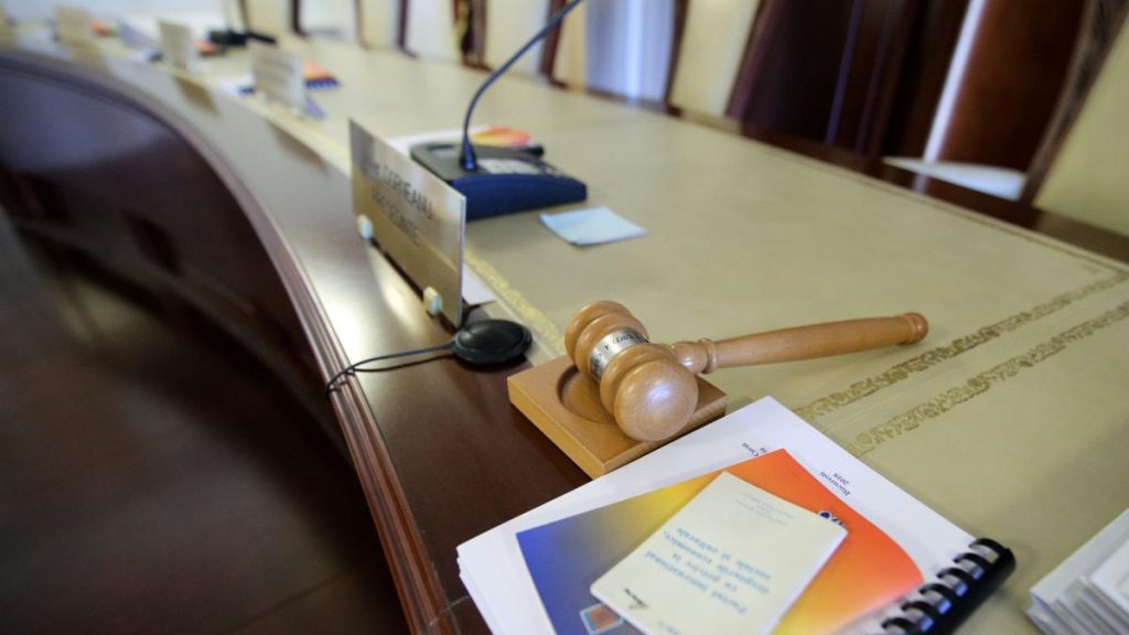 CCR analizeaza noua Lege ANI Sesizarea se refera la amendamentul AUR privind averile partenerelor si