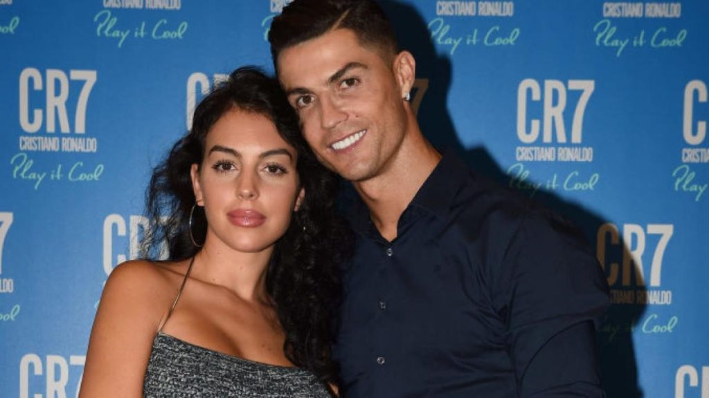 Cristiano Ronaldo și Georgina Rodríguez s-au căsătorit într-un oraș din Portugalia. Imaginea care a… Cristiano Ronaldo si Georgina Rodriguez s au casatorit intr un oras din Portugalia Imagina care a