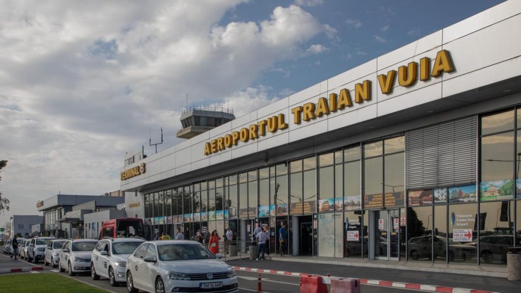 Cursa spre Antalya a fost muta temporar de la Arad la Timisoara din cauza caldurii extreme