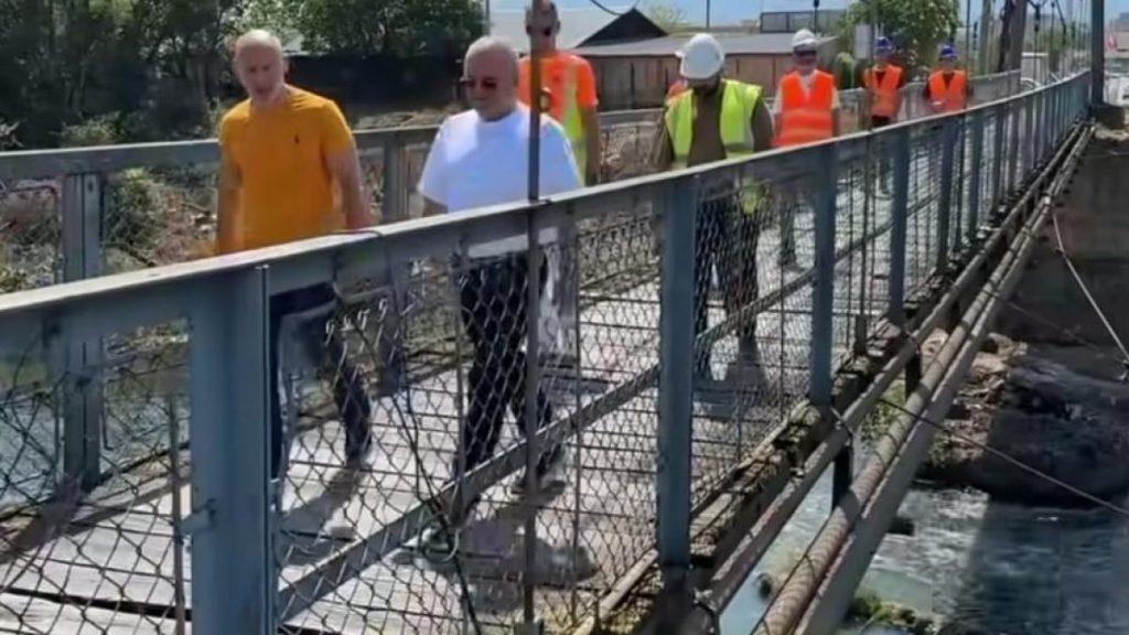 La Cluj Napoca se ridica un nou pod in valoare de 6 milioane de euro Fotografii cu starea degradanta in