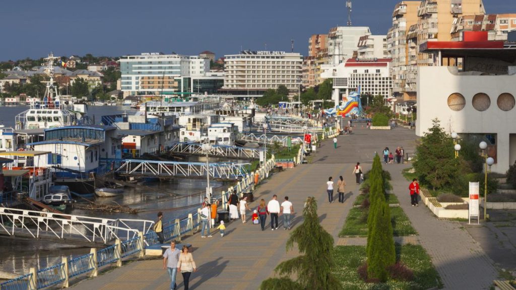 Mesajele RO-Alert îi descurajează pe turiști să viziteze Delta Dunării, afirmă proprietarii de pensiuni. Mesajele RO Alert ii descurajeaza pe turisti sa viziteze Delta Dunarului afirma proprietarii de pensiuni