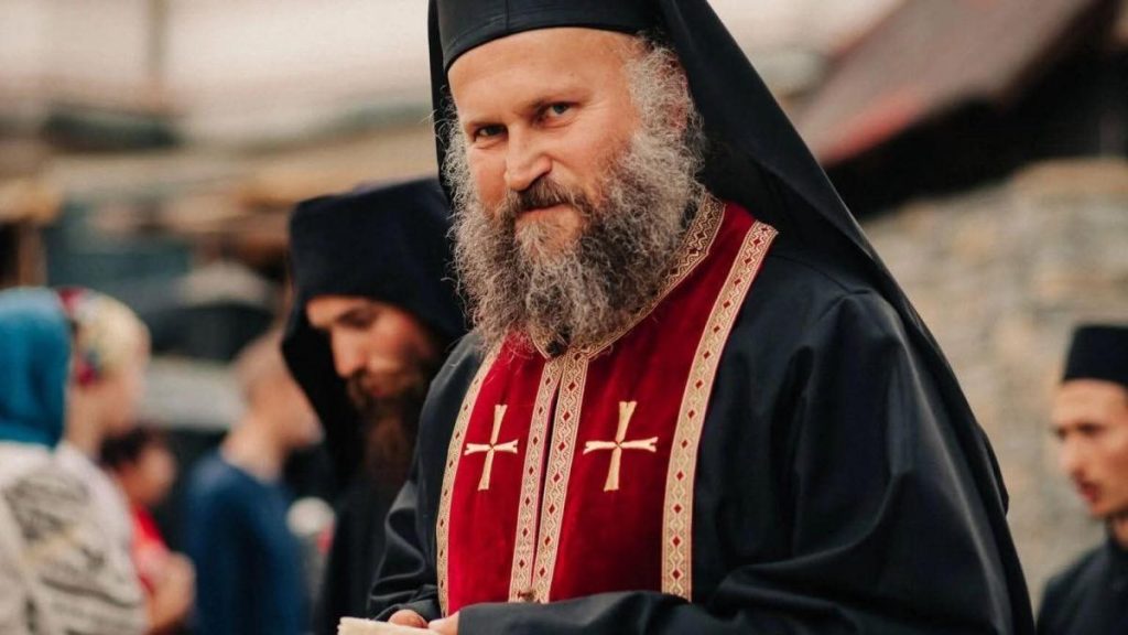 Mii de pelerini sunt așteptați la Mănăstirea Nicula cu ocazia Hramului Adormirii Maicii Domnului. Mii de pelerini sunt asteptati la Manastirea Nicula cu ocazia Hramului Adormirii Maicii Domnului