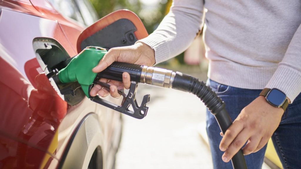 Motorina si benzina s au reduct ca pret in cele mai mari orase din Romania preturi la combustibili