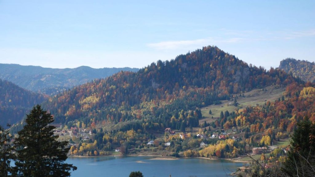 Statiunea Colibita aglomerata de turisti ramane fara apa potabila timp de 13 ore Sistemul de