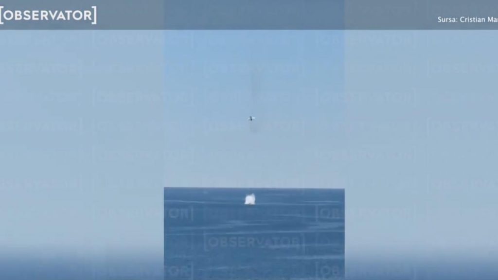 VIDEO Momentul in care un F 16 romanesc doboara drona navala de atac a Rusiei langa platforma Neptun Deep