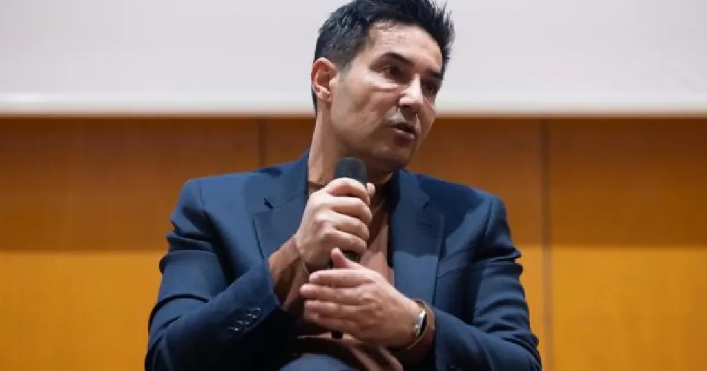 Corlățean critică programul lui Mureșan: Fără capitol de politică externă Corlățean critică programul lui Mureșan: Fără capitol de politică externă