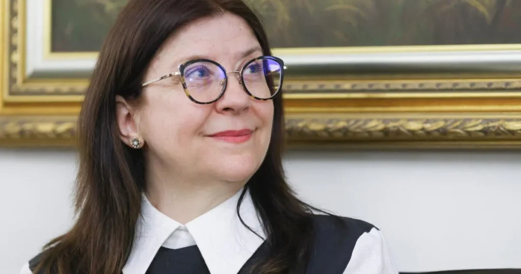 Fosta judecătoare Andrea Chiș, propunere pentru Ministerul Justiției în Guvernul Mureșan Fosta judecătoare Andrea Chiș, propunere pentru Ministerul Justiției în Guvernul Mureșan