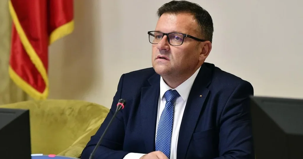 Marius Budăi: Mai bine anticipate decât un premier care continuă guvernarea Bolojan