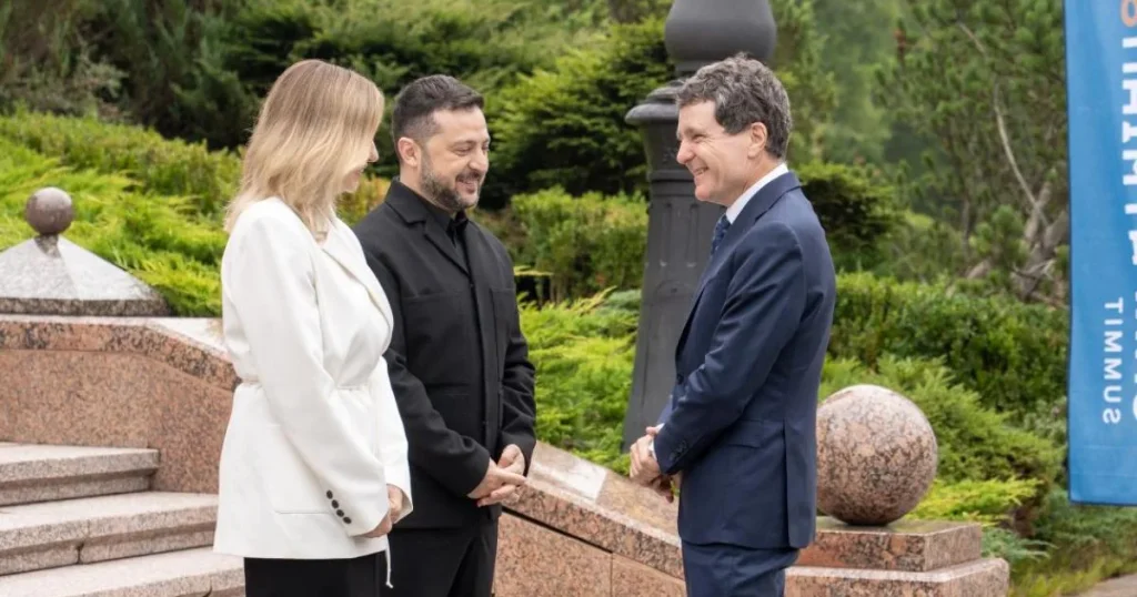 Nicușor Dan: MAE investighează închiderea clasei în limba română de la școala din Orlivka Nicușor Dan: MAE investighează închiderea clasei în limba română de la școala din Orlivka