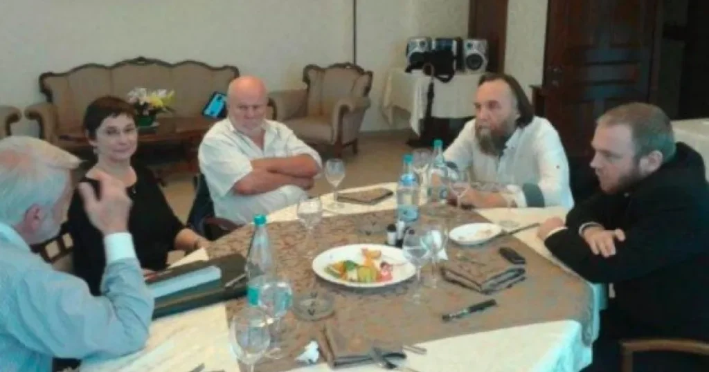 Pionii lui Călin Georgescu și legăturile cu Rusia. Cine sunt Ion Negoescu și Ionel Rusen
