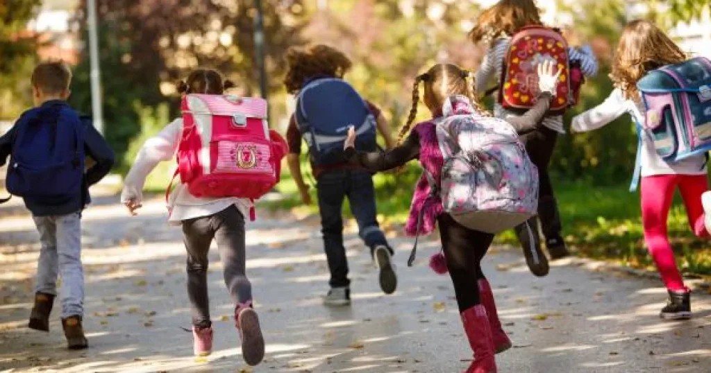 Zile libere în anul școlar 2026-2027. Prima vacanță aduce un weekend prelungit Zile libere în anul școlar 2026-2027. Prima vacanță aduce un weekend prelungit