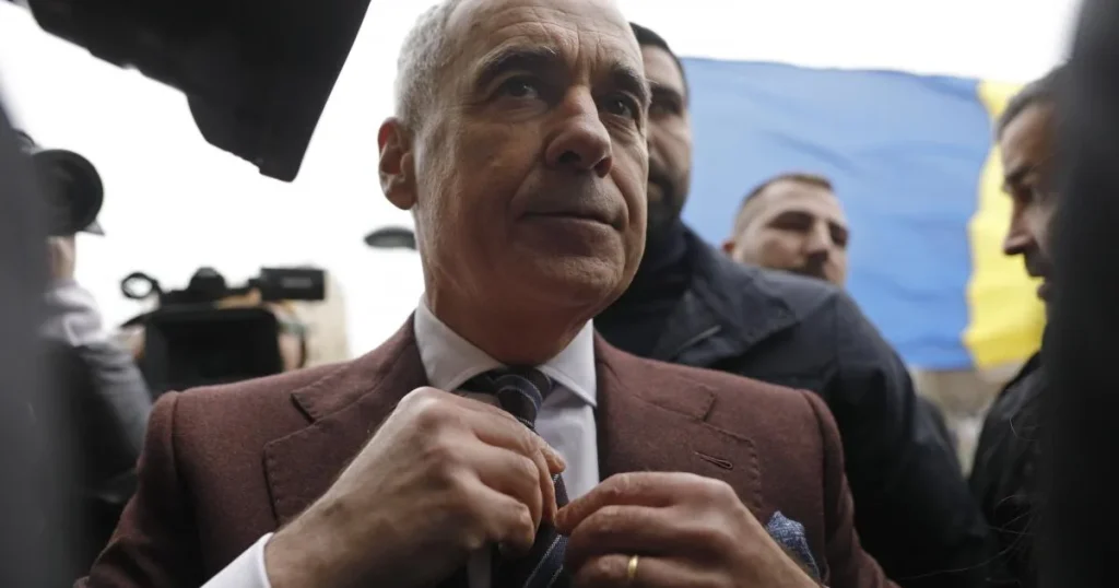 Călin Georgescu, primul mesaj din arest. Dus zilnic la DIICOT pentru percheziții Călin Georgescu, primul mesaj din arest. Dus zilnic la DIICOT pentru percheziții