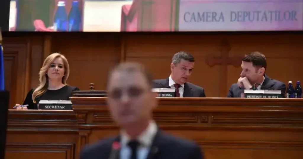 Cinci miniștri preiau mandatele, Manole la Muncă, despre Legea salarizării Cinci miniștri preiau mandatele, Manole la Muncă, despre Legea salarizării