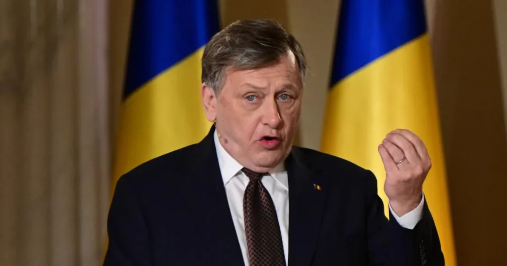 Crin Antonescu vrea guvern fără AUR, SOS, Bolojan și USR
