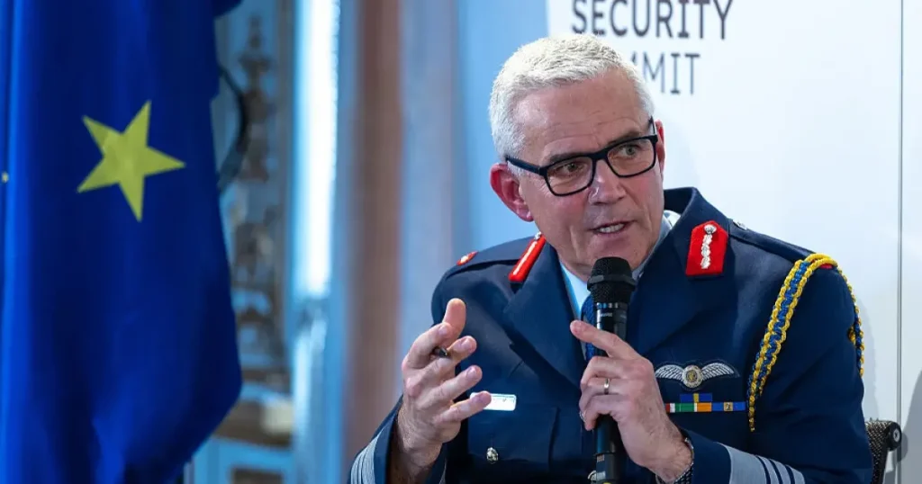 Nicușor Dan se întâlnește cu șeful Comitetului Militar al UE înainte de ședința CSAT