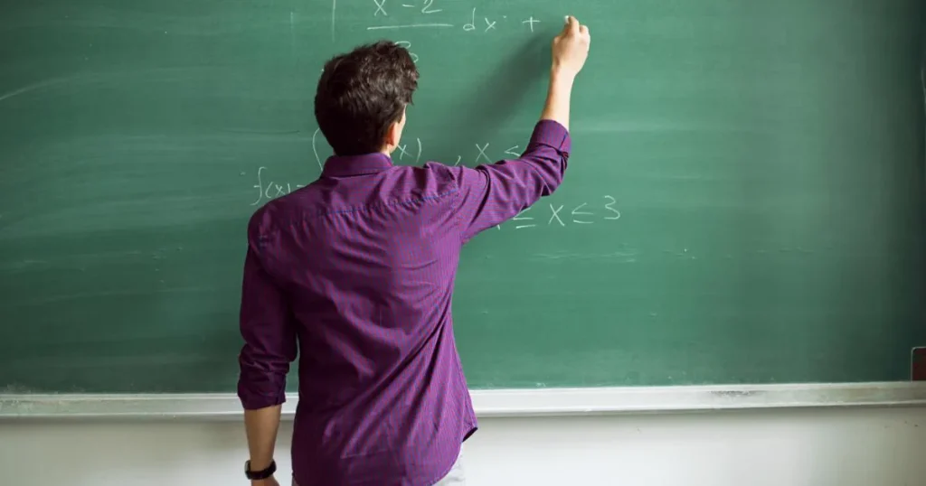 Pregătire gratuită pentru Politehnică: înscrie-te la Matematică, Fizică, Informatică