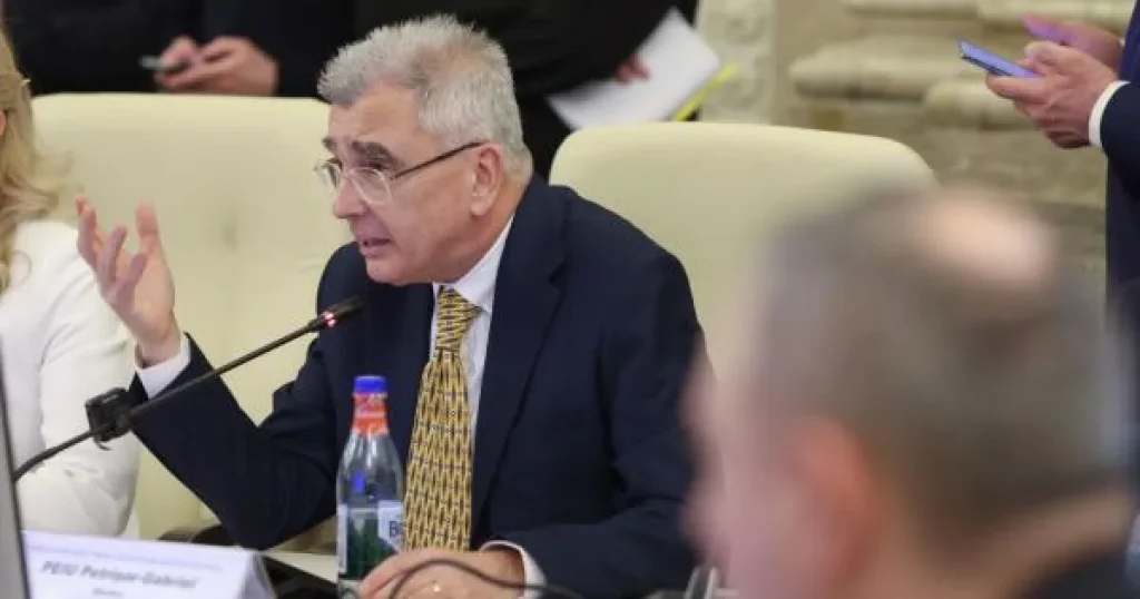 Surse: PSD ar accepta rocada cu PNL la Guvern după condiția impusă de Nicușor Dan